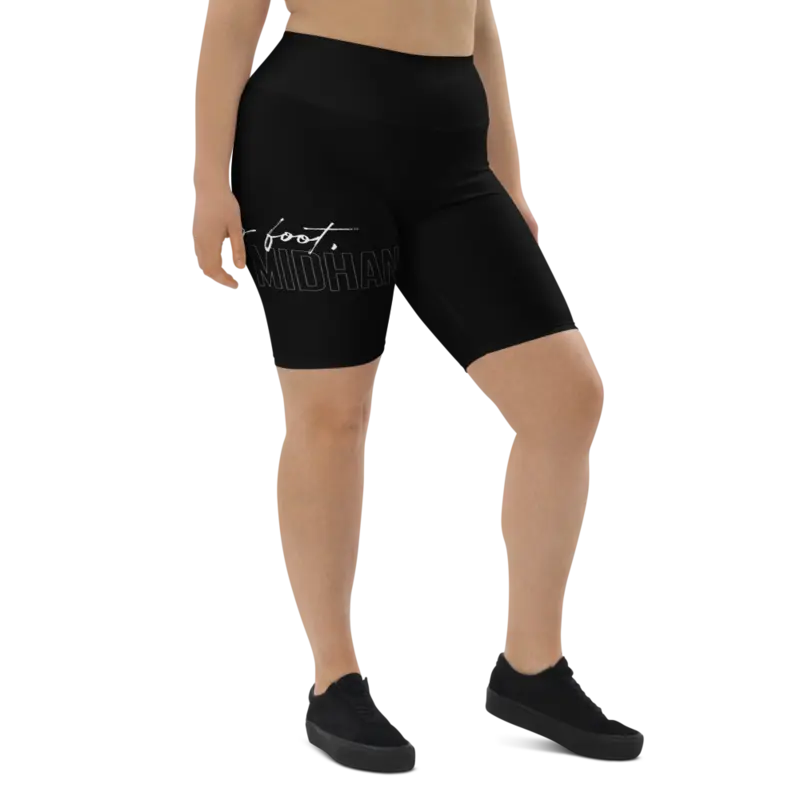 Dyinang Midhang Shorts / White / XS — White